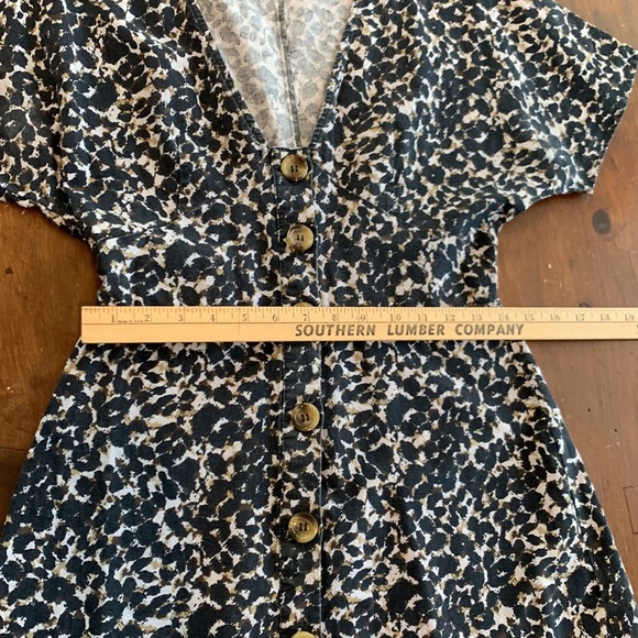 ASOS DESIGN button dress - Picture 4 of 8